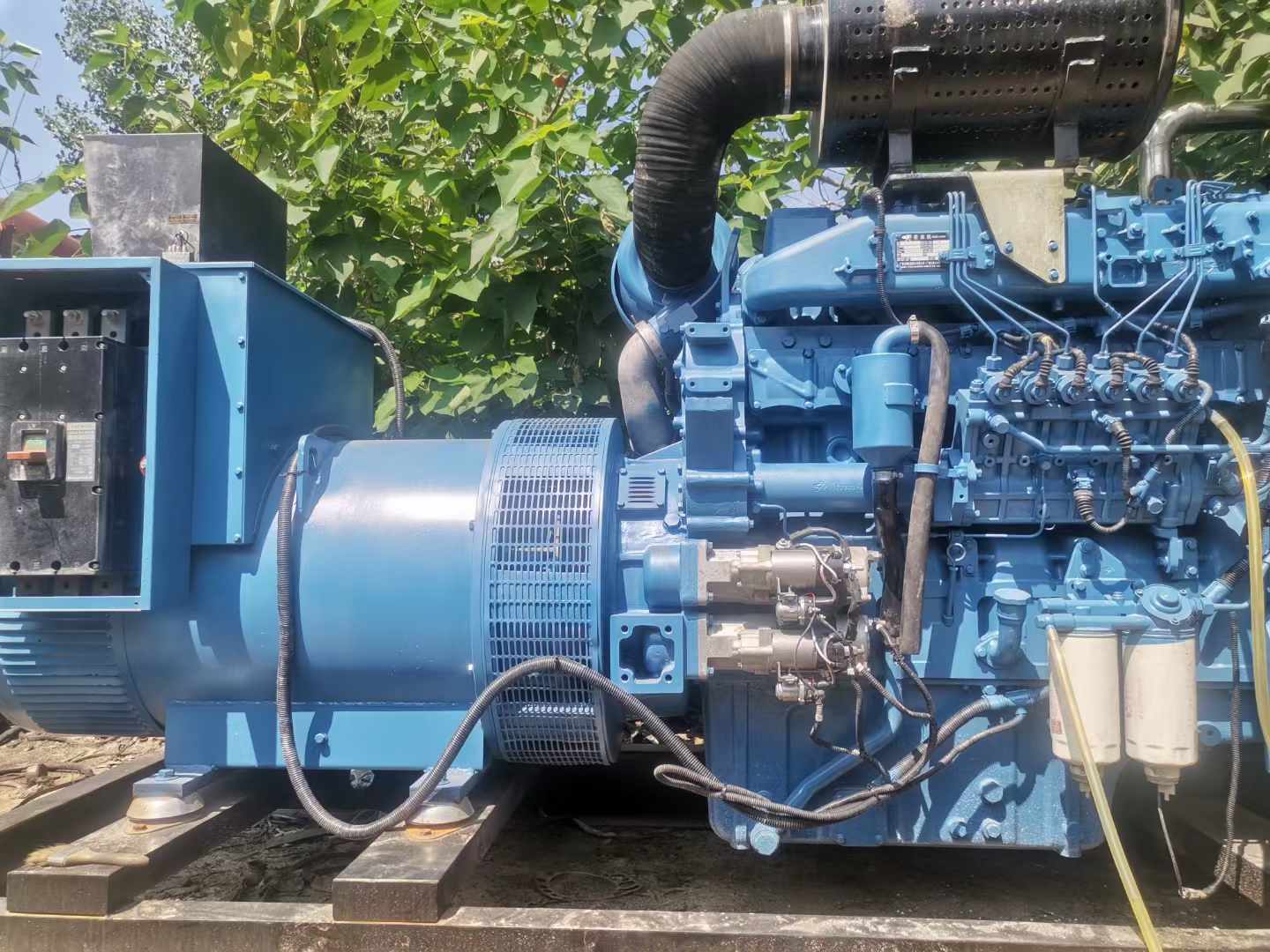 汉台详细说明降低 800kW 柴油发电机输出电流波动的方法